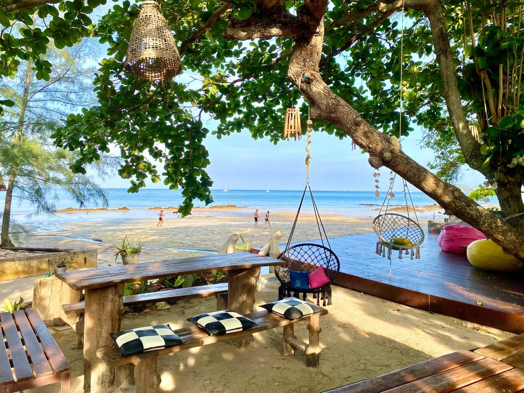 Coconut Lanta Resort @Klong Dow Beach Krabi town Kültér fotó